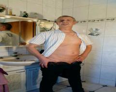 Biete mich als Sklave an für Ballbusting Lpz